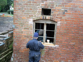 Martyn and Colin learn how to use putty