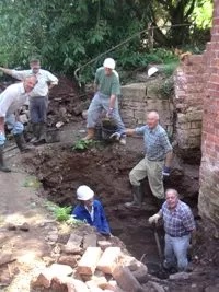 bucket chain bucket chain