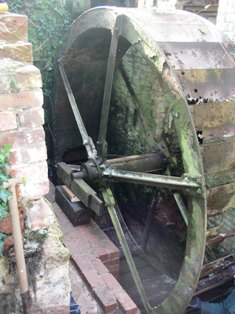 The Temporary Bearing in place The Temporary Bearing in place